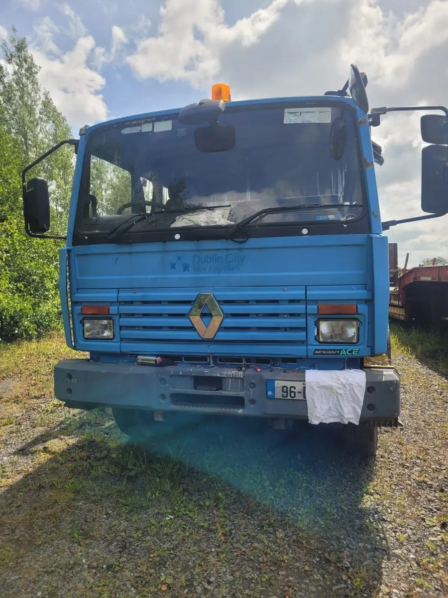 Renault Other 1996 - Image 1