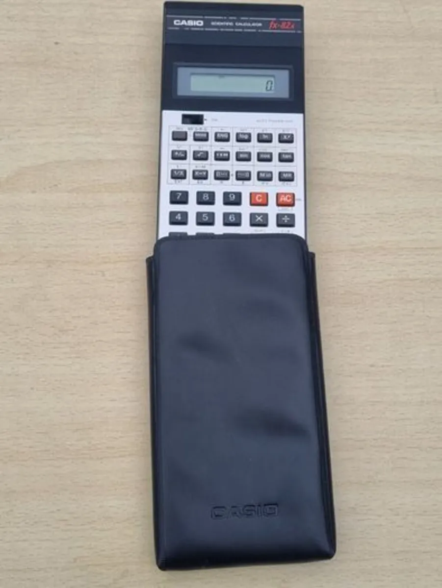 Vintage Casio fx-82A scientific calculator - Image 2