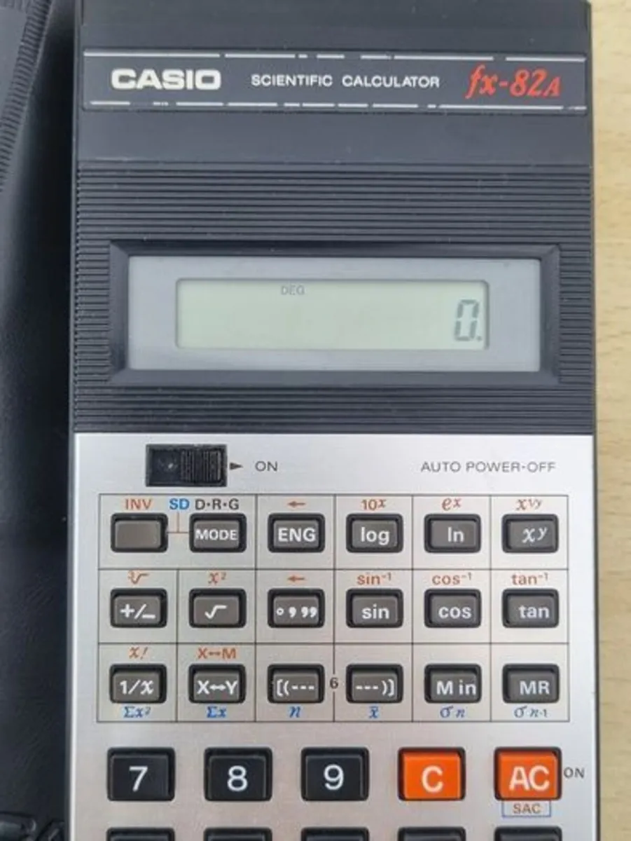 Vintage Casio fx-82A scientific calculator - Image 4