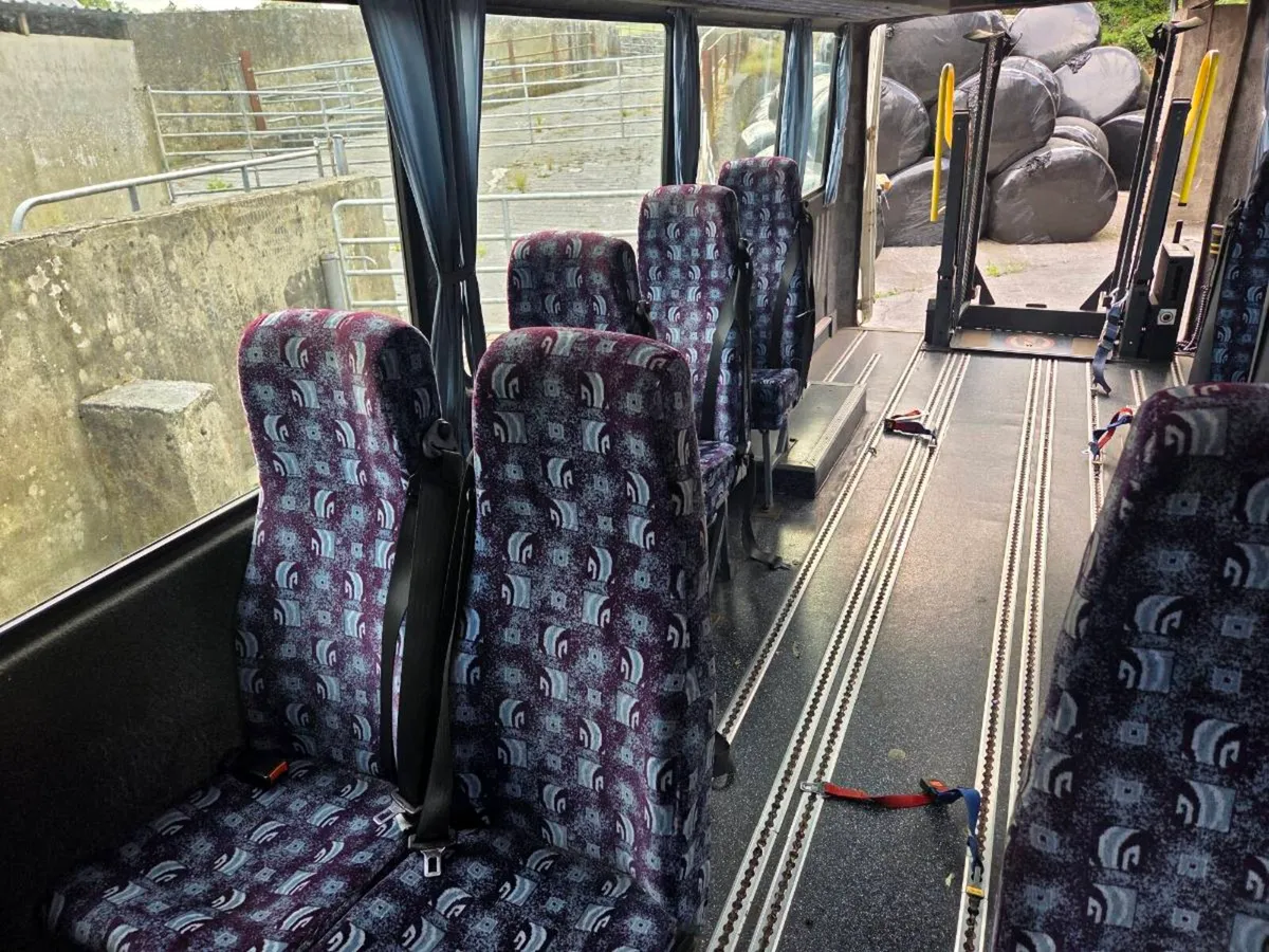 Bus - Image 3