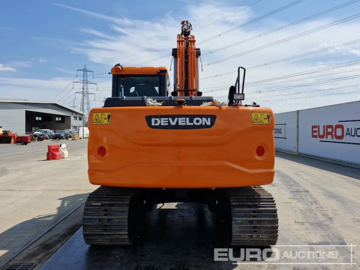 Unused 2026 Develon DX225LC-7 - Image 4