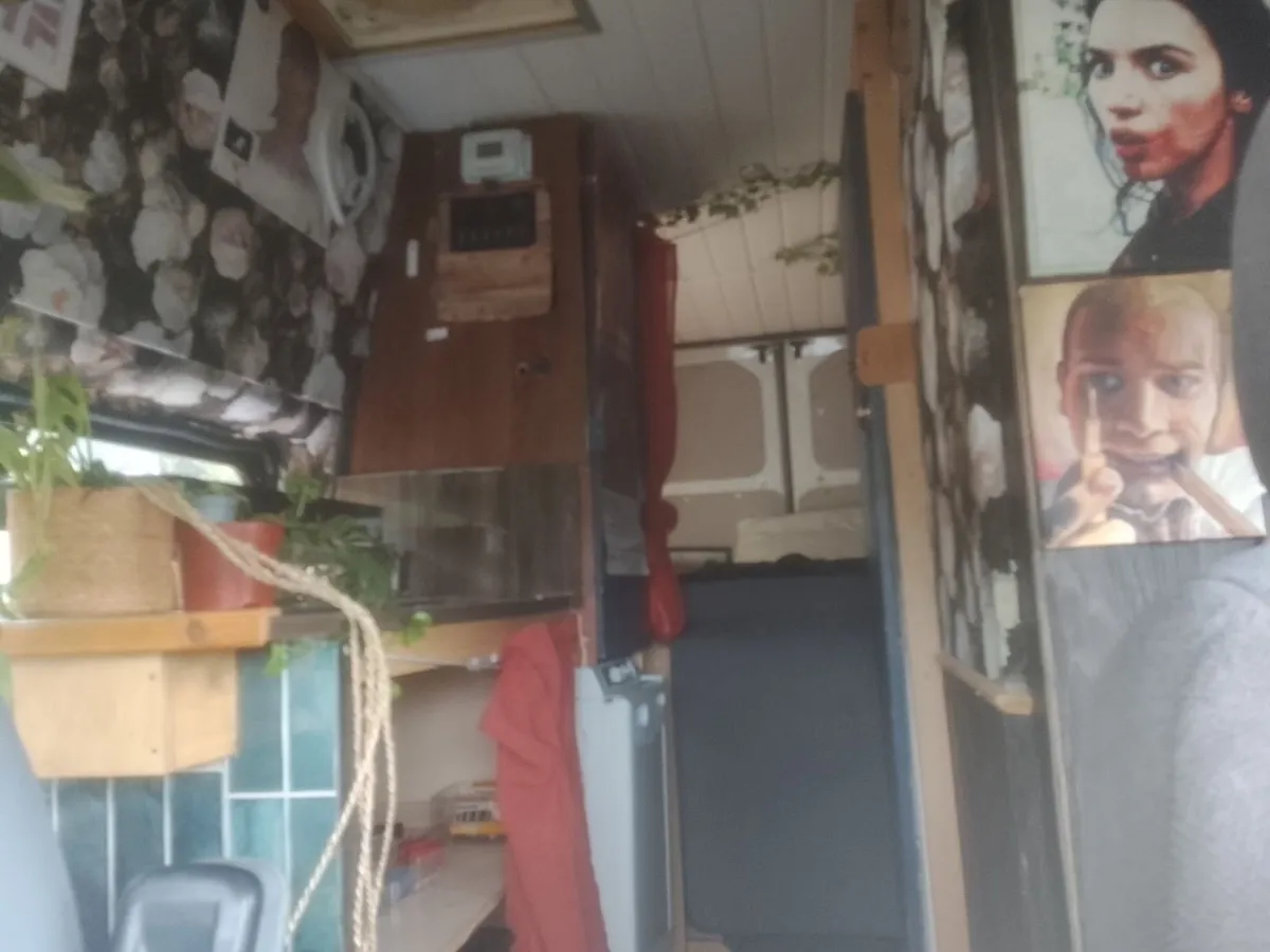 Camper van - Image 2
