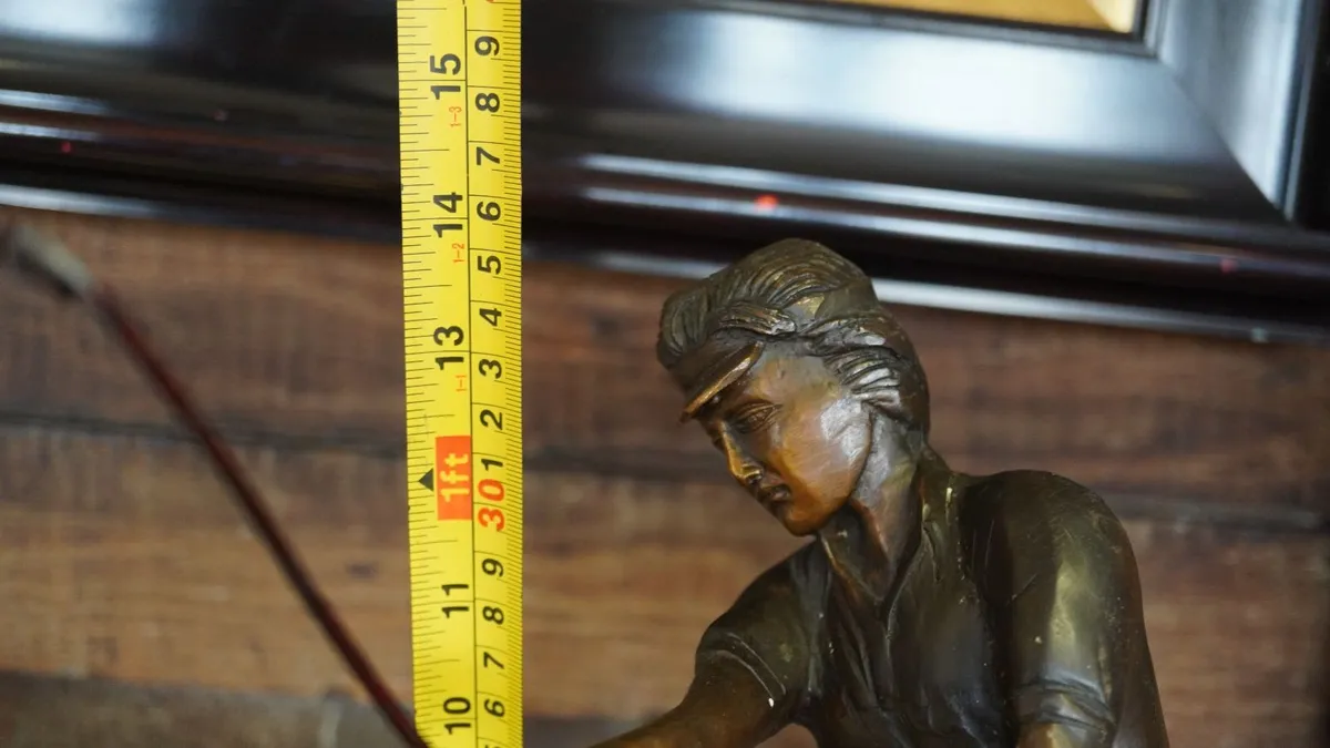Bronze Golfer Statue - Image 4