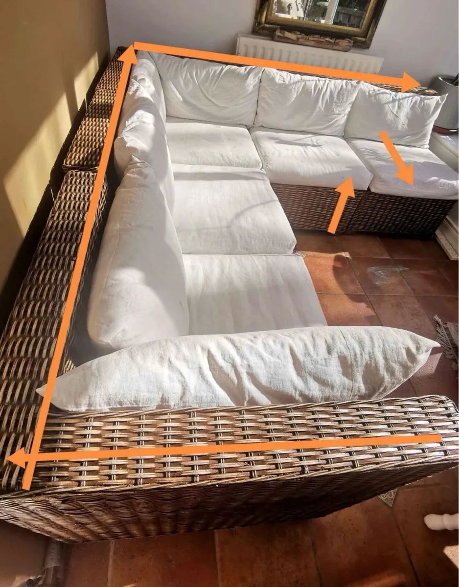 Corner rattan sofa unit garden - Image 3