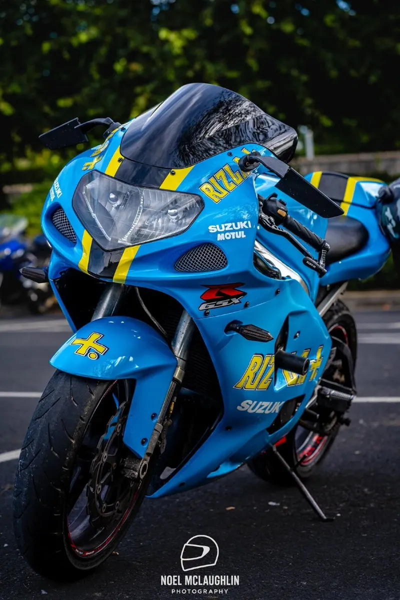 Suzuki GSX-R 600 GSXR (K1) – Iconic Rizla Edition - Image 2