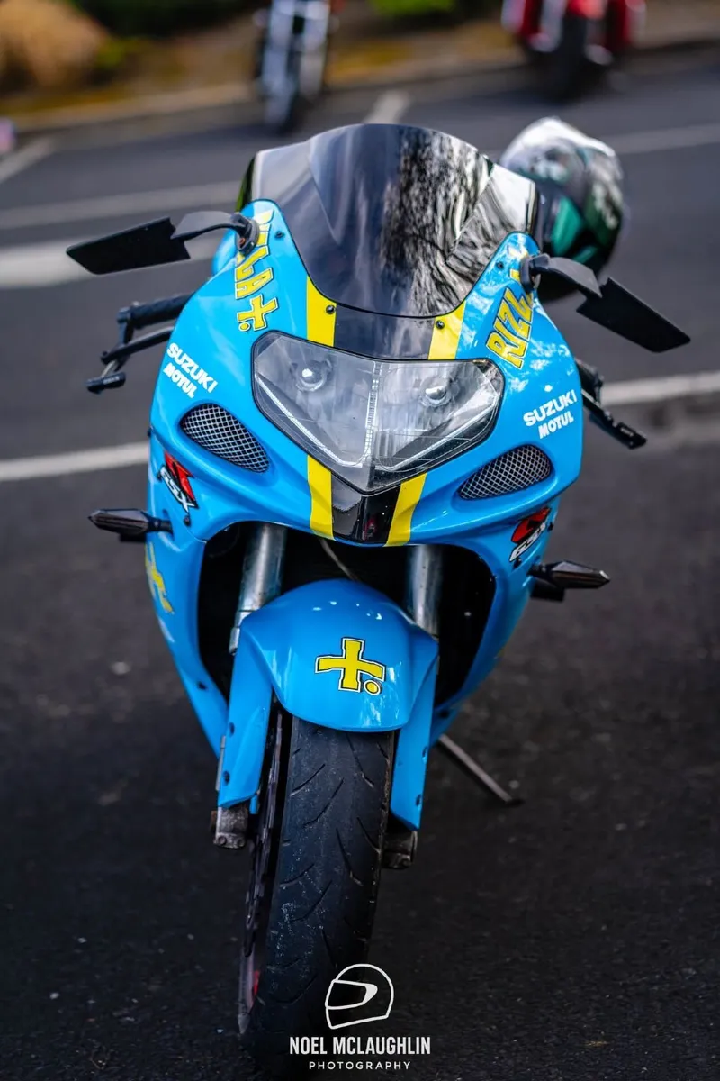 Suzuki GSX-R 600 GSXR (K1) – Iconic Rizla Edition - Image 3