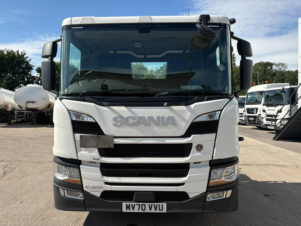 SCANIA P450 4X2 PET REG'D UNIT - Image 3