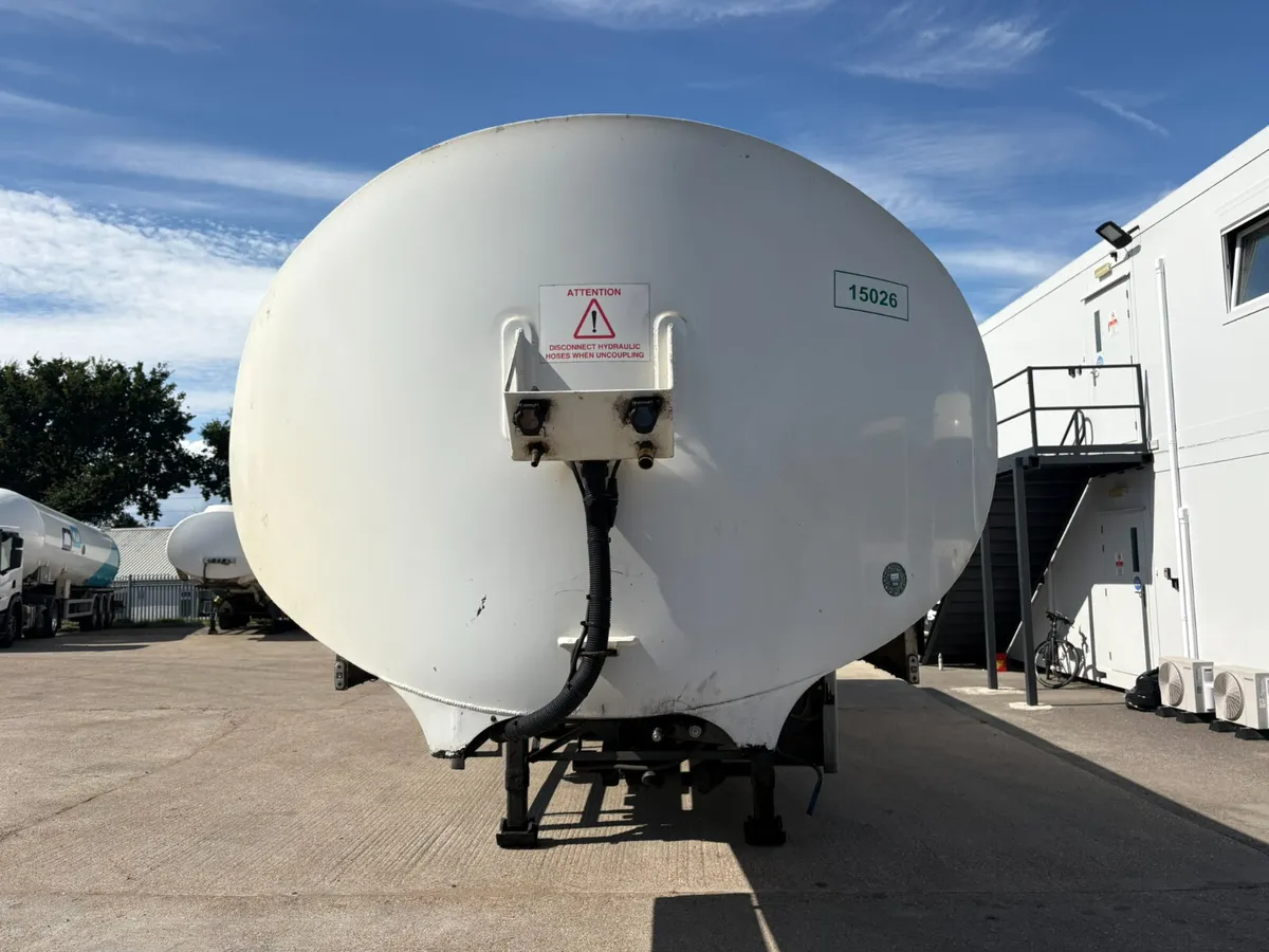 2015 LAKELAND FUEL TRAILER - Image 3