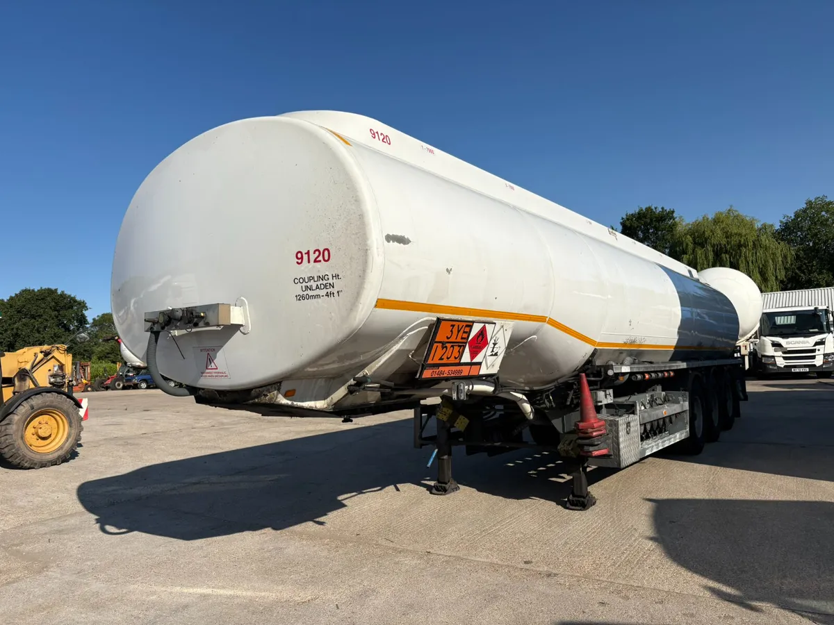2015 COBO 42K FUEL TANKER TRAILER - Image 4