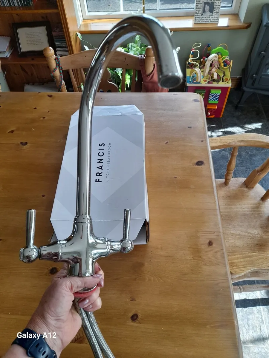 Kitchen mixer tap - Image 2