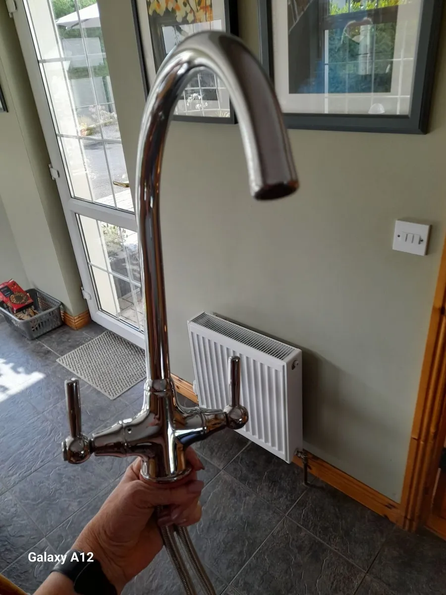 Kitchen mixer tap - Image 4