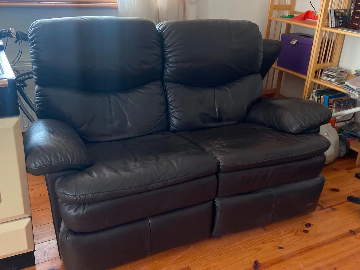 2 seater leather recliner - Image 1