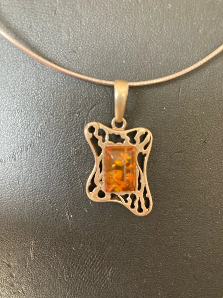Sterling Silver & amber pendant & chain - Image 2