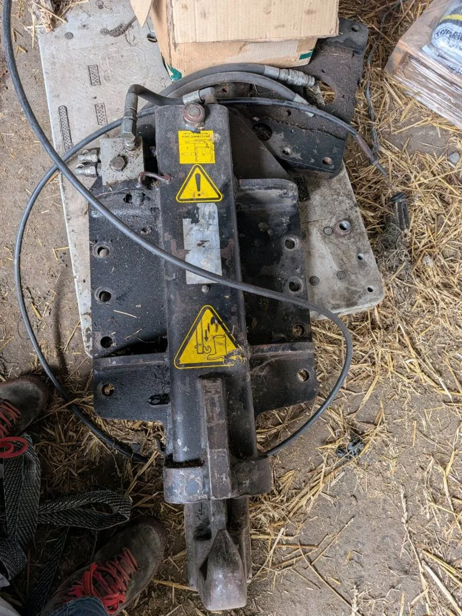Merlo telehandler  pickup hitch - Image 1