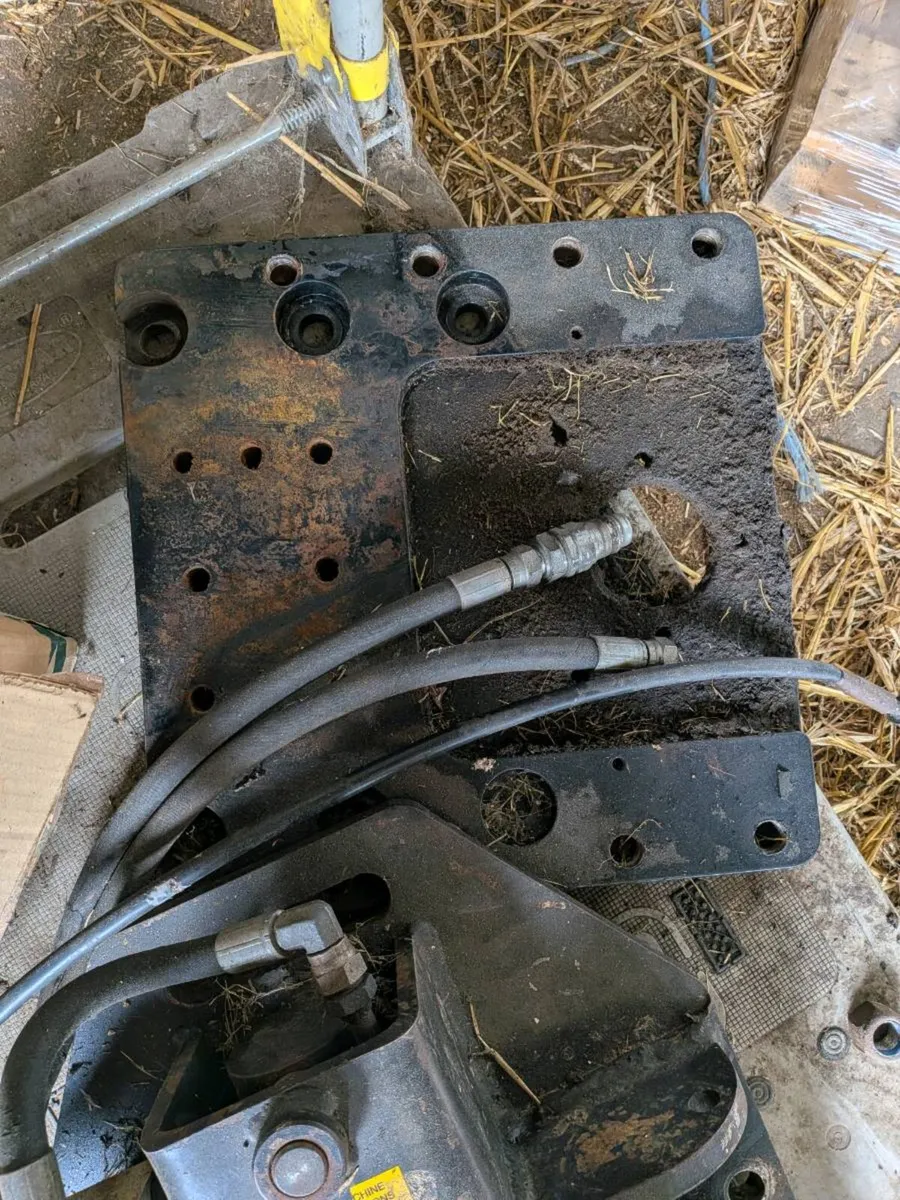 Merlo telehandler  pickup hitch - Image 4
