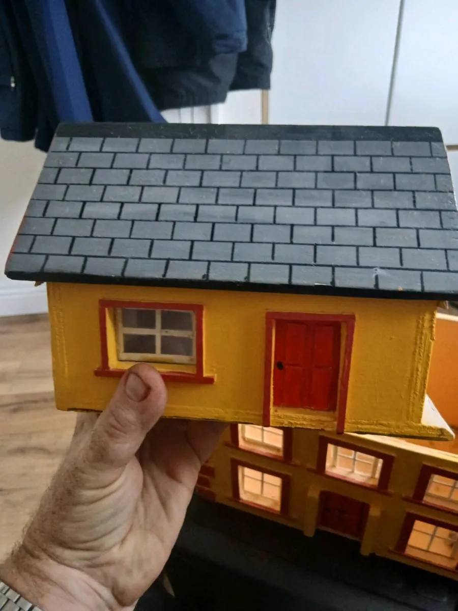 Model house. - Image 2