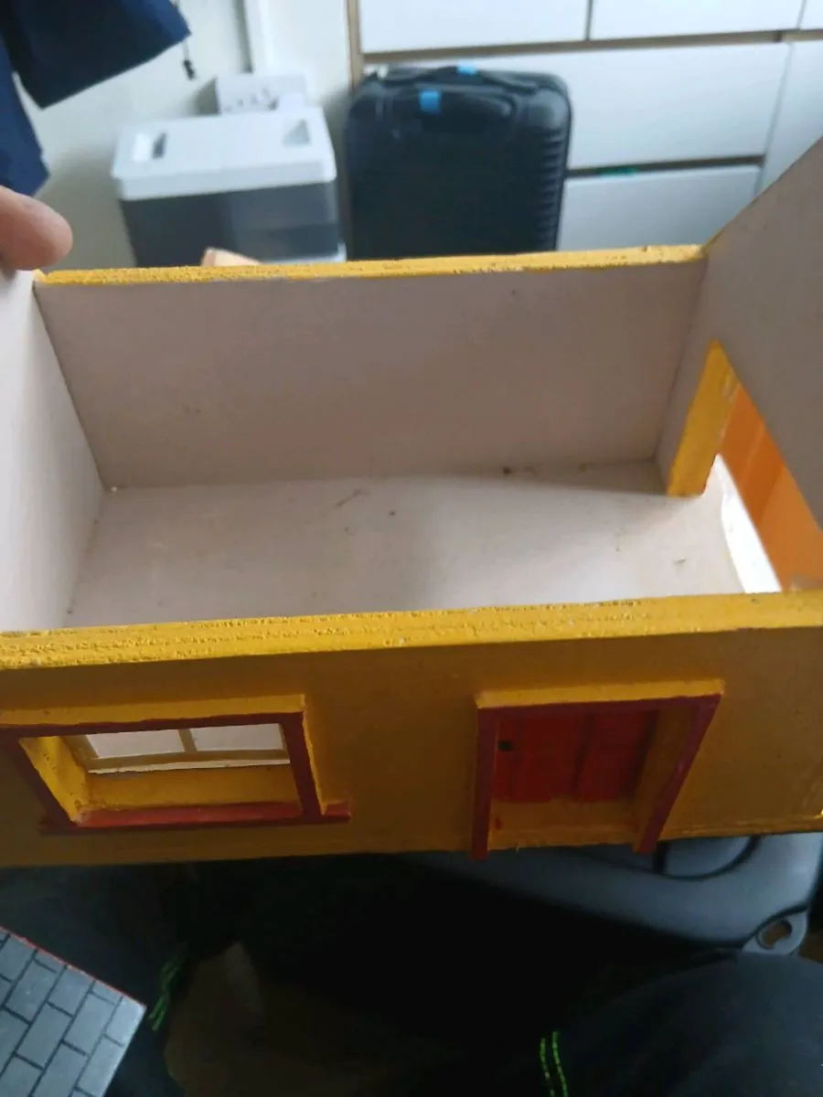 Model house. - Image 3