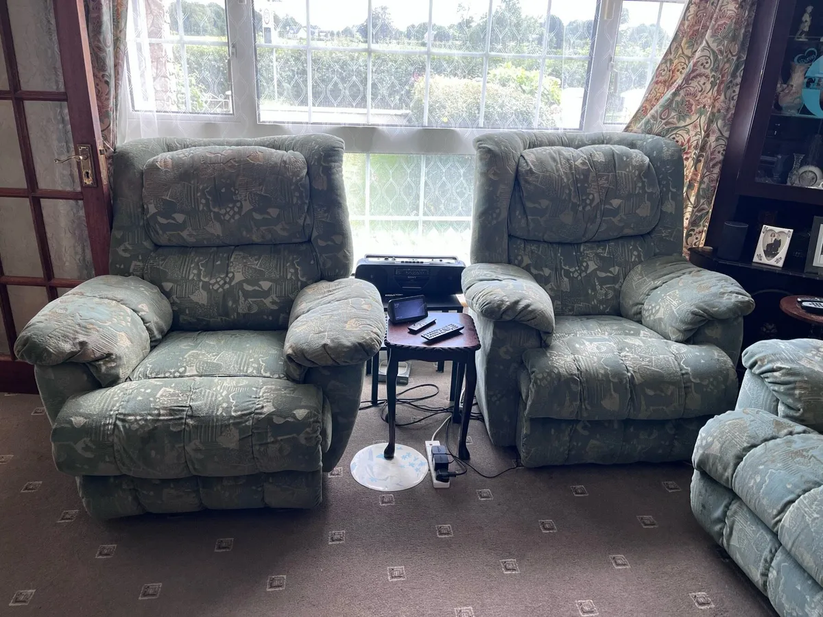 Couch - Image 4