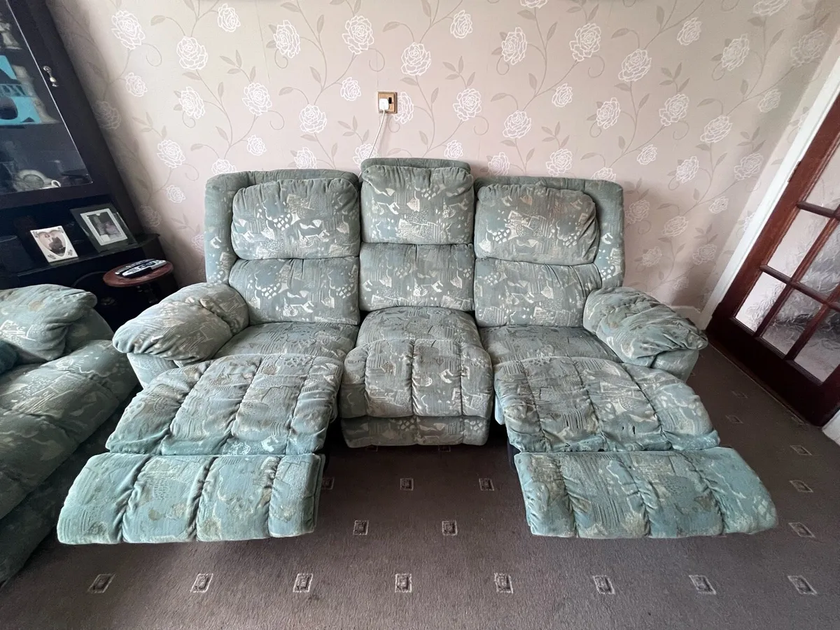 Couch - Image 2