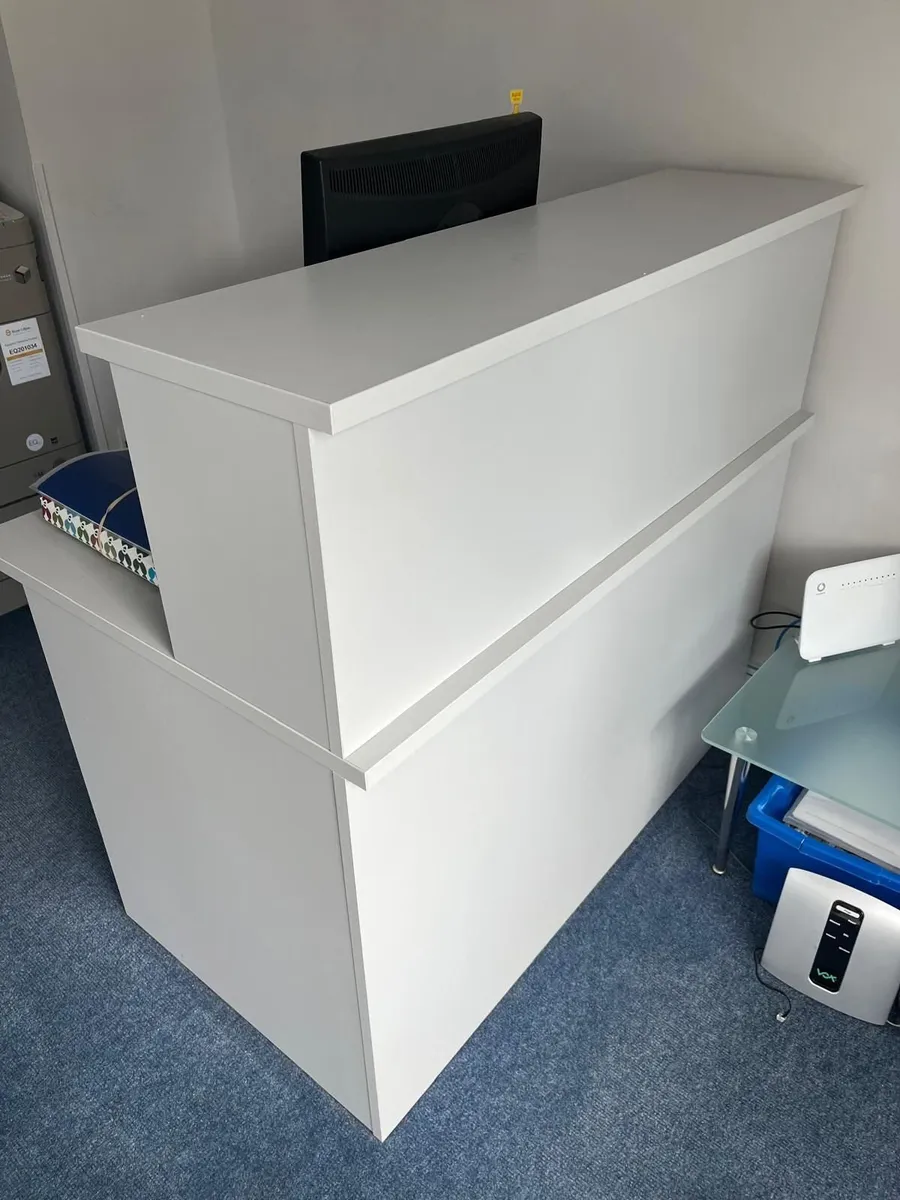 Office furniture - Image 2