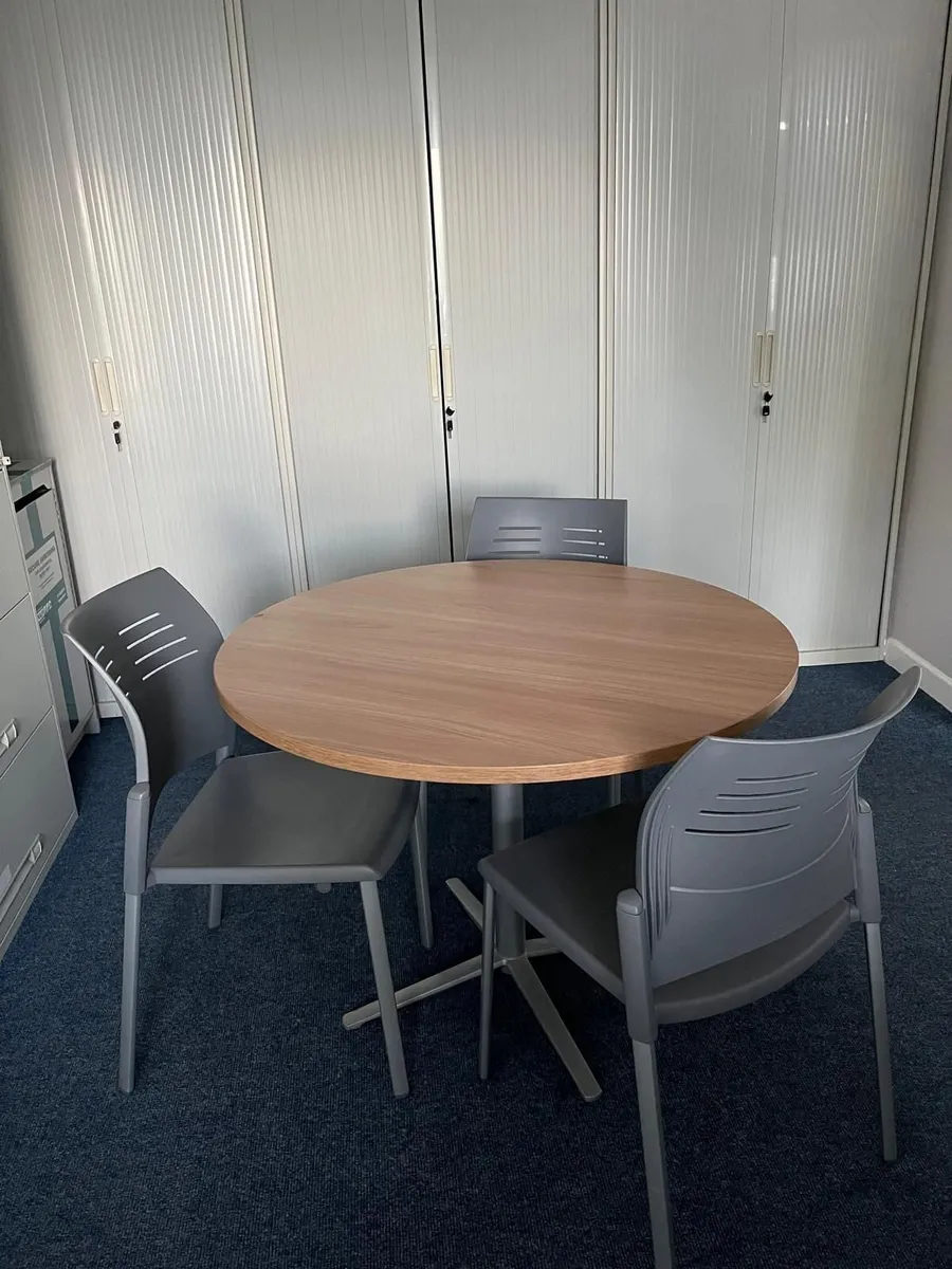 Office furniture - Image 4
