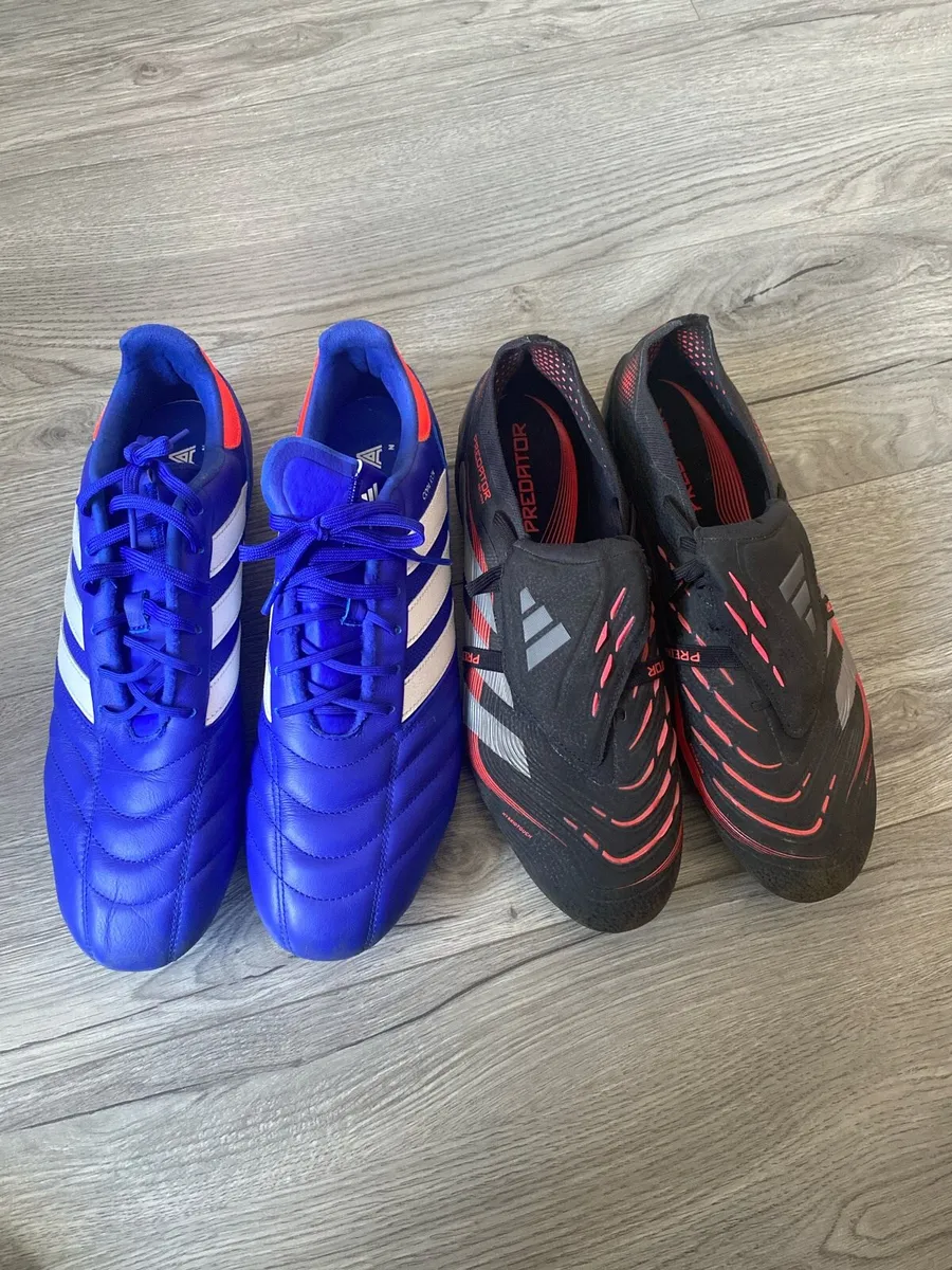 Football boots - Image 1