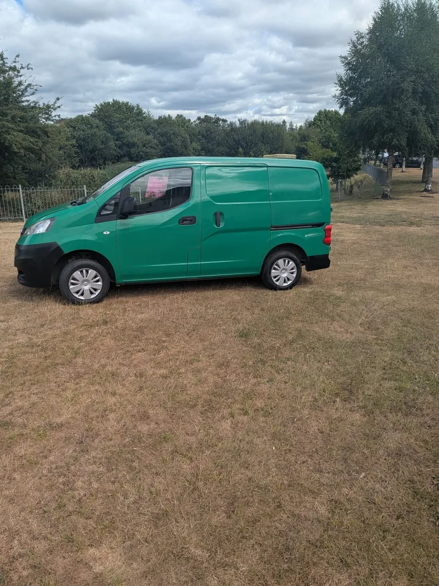 Nissan NV200 2015 - Image 2