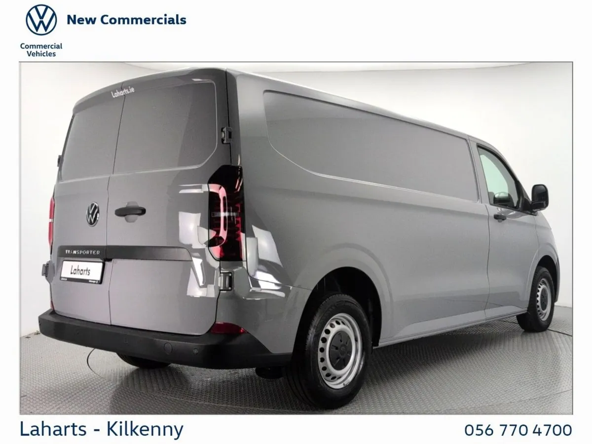 Volkswagen Transporter 28 VAN LWB TRENDLINE 110HP - Image 4