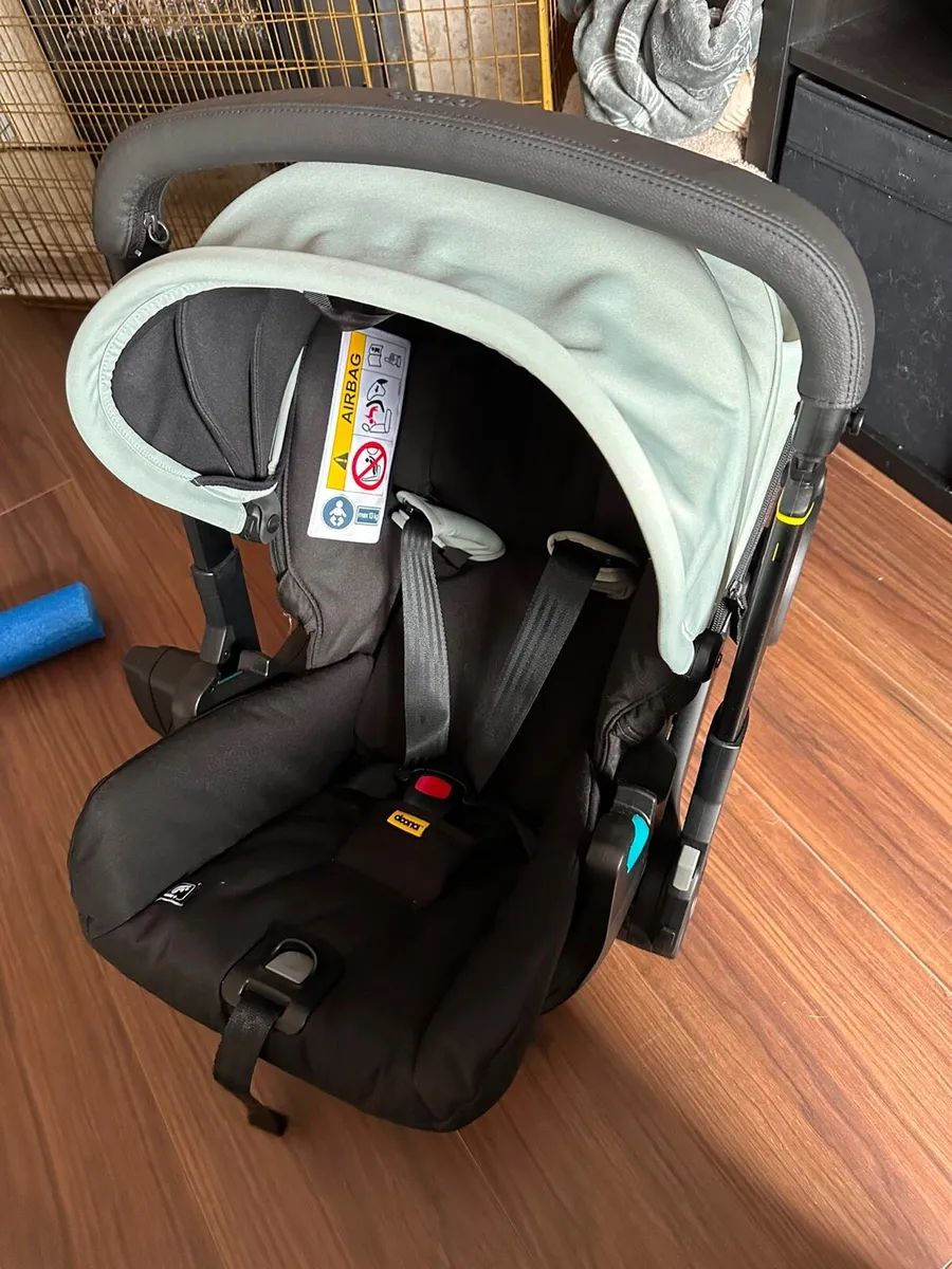 Doona X car seat - Image 1