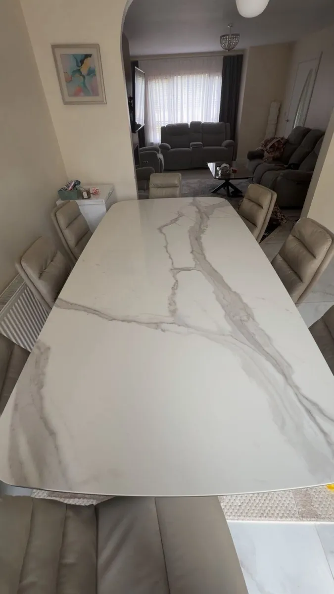 Kitchen table - Image 3
