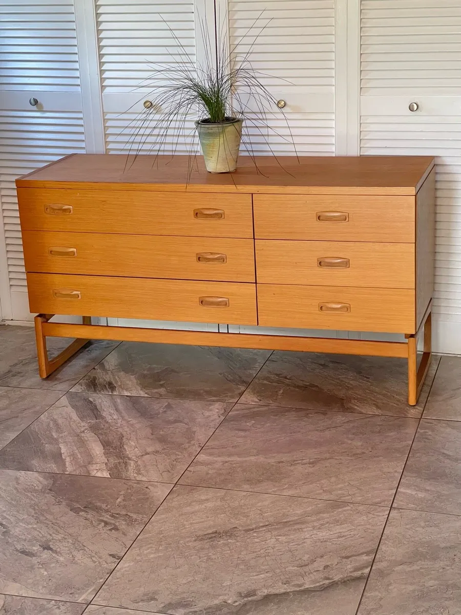 Mid century G plan floating sideboard / drawerbank - Image 2