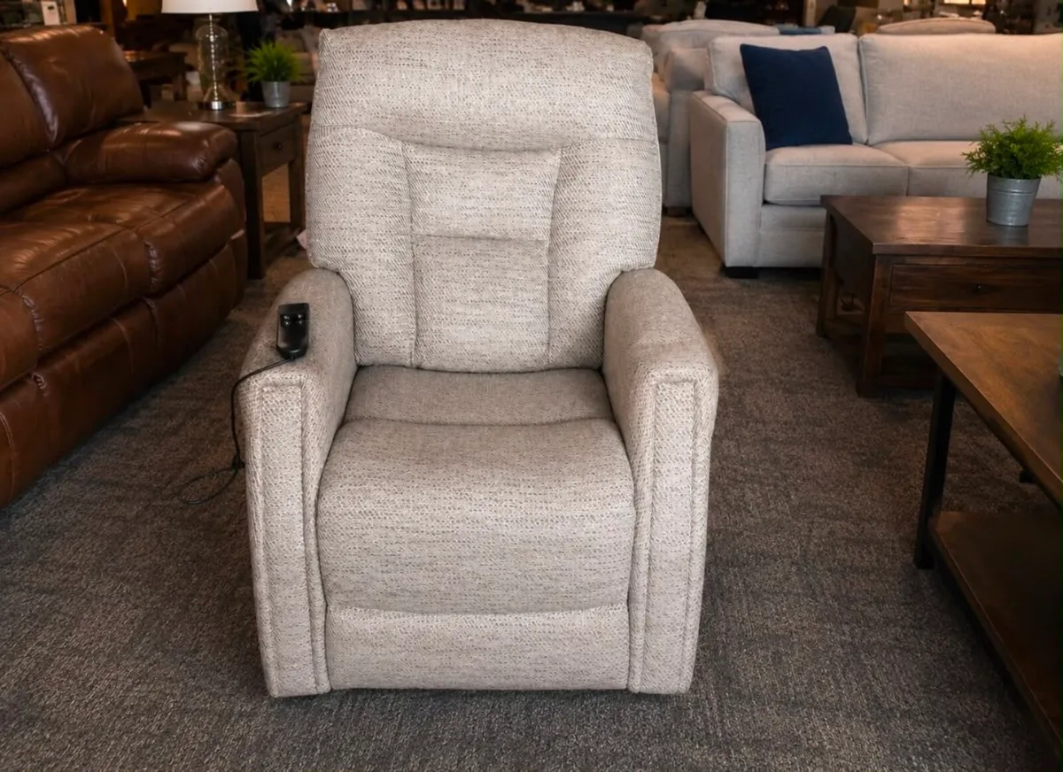 Electric rise reclining chair - Image 1