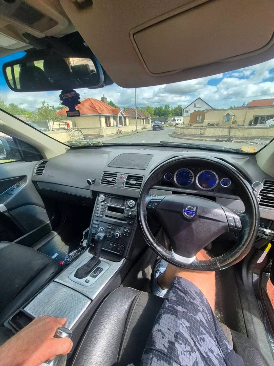 Volvo xc 90 2007 - Image 2