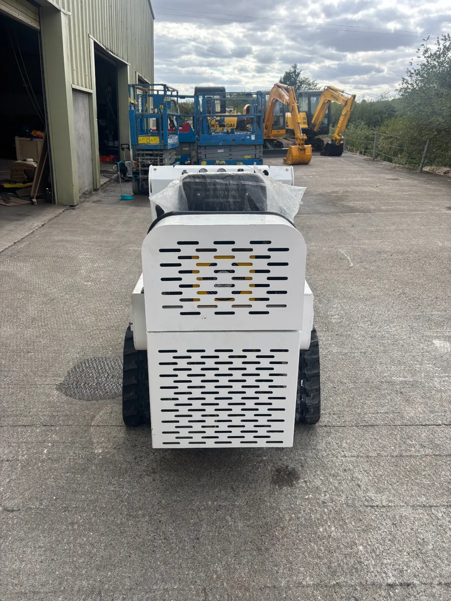 MachPro MPS360 Skid Steer Loader - Image 4