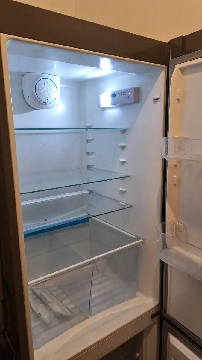 Fridge - Image 2