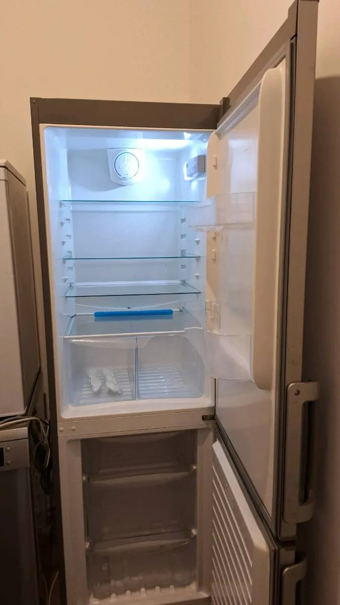 Fridge - Image 4