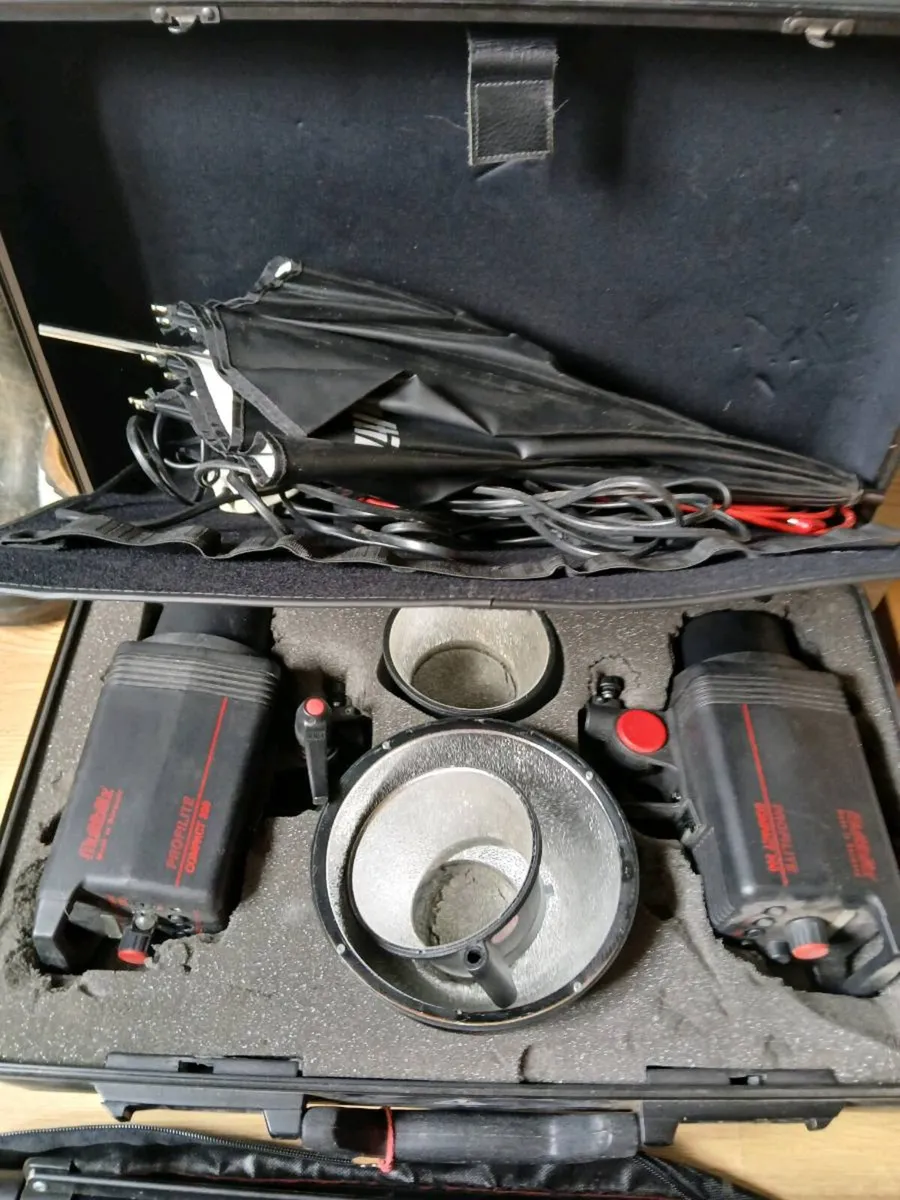 Multiblitz Profilite Compact 200 Studio Lighting K - Image 1