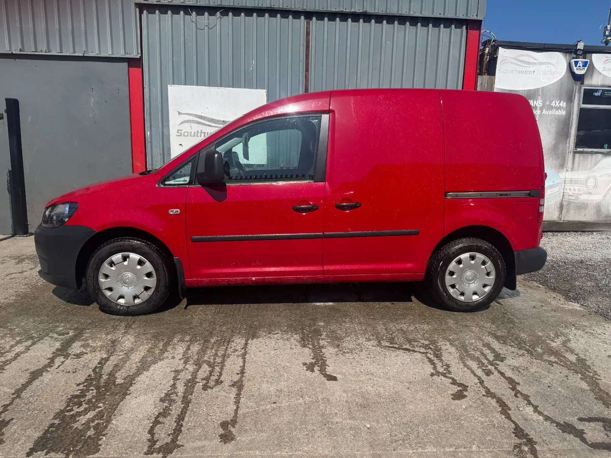 Volkswagen Caddy 2012 - Image 2