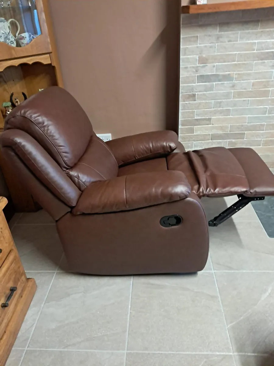Ieather furniture - Image 3