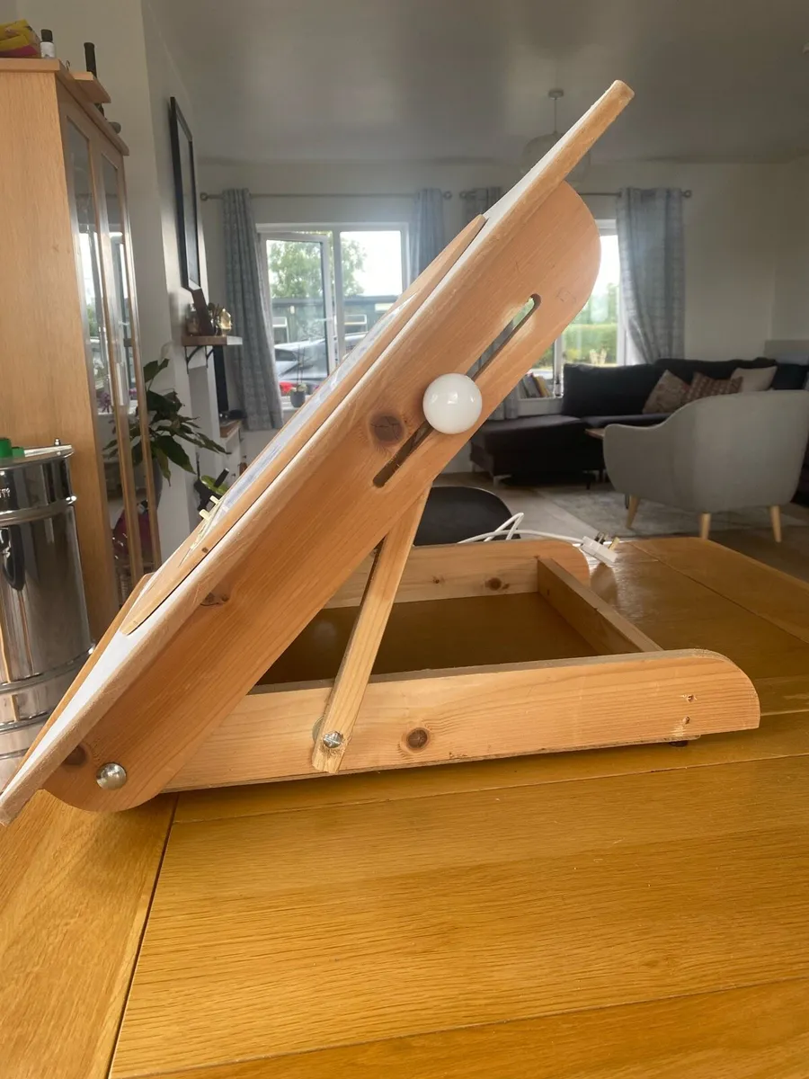 Portable Animation Desk - Image 2