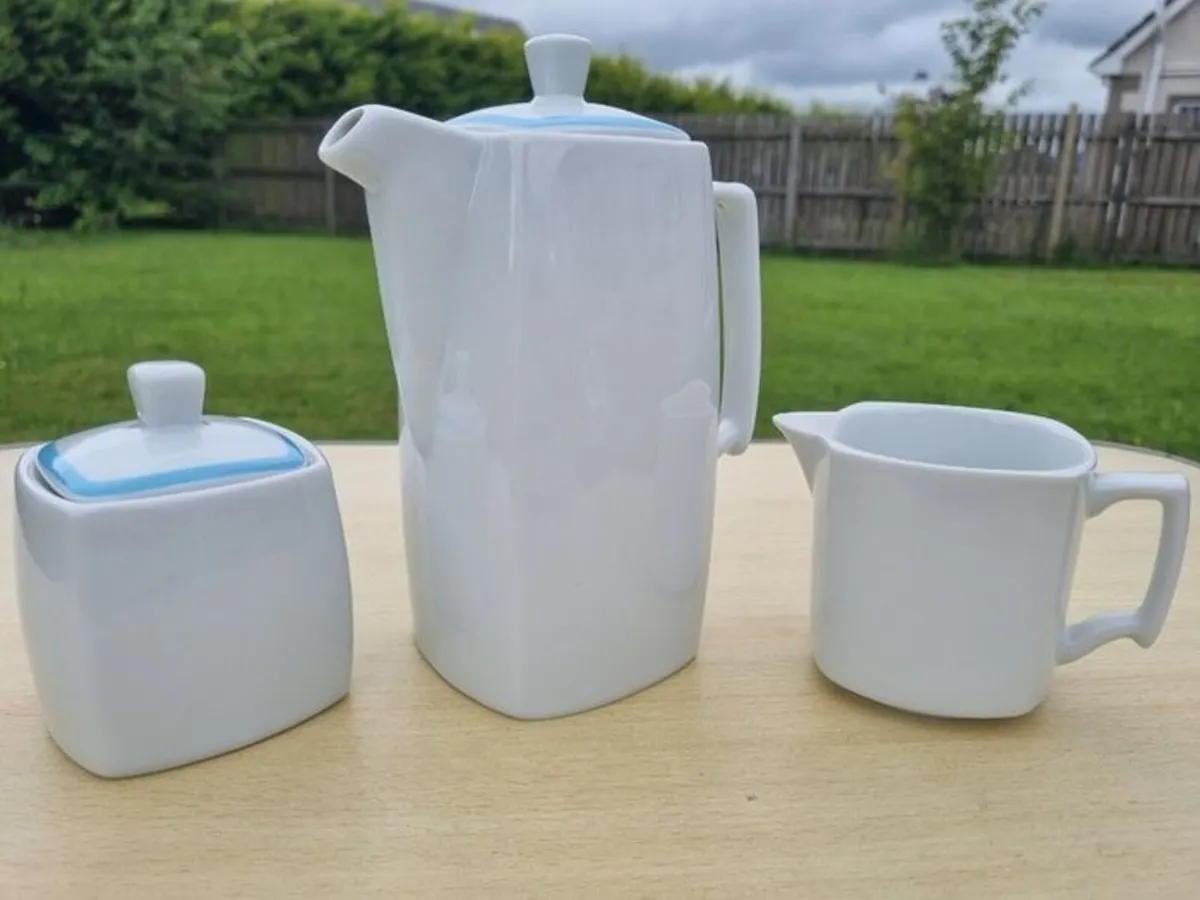 Victoria Pop Della Casa Porcelain Coffee Set Pot M - Image 3