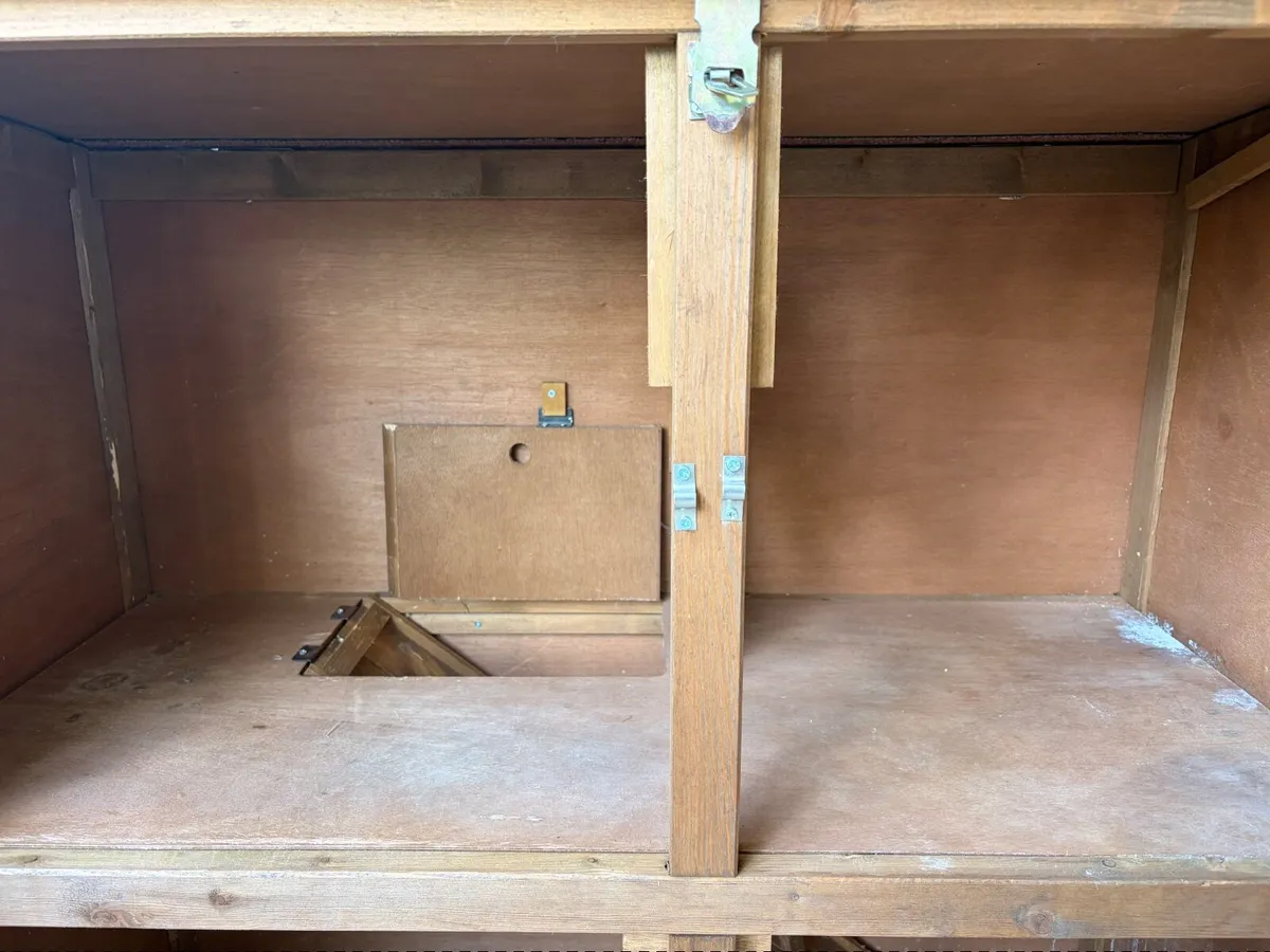 Hutch - Image 3