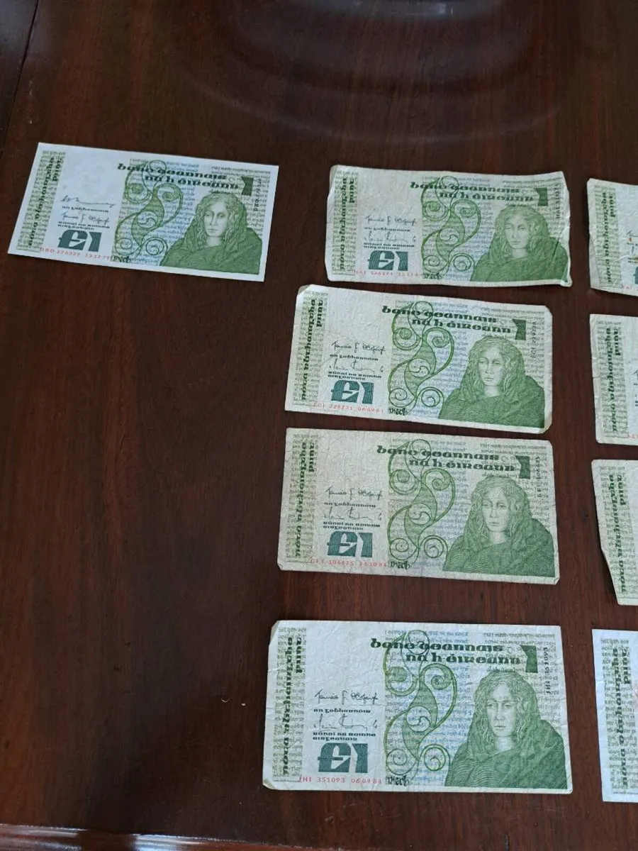 13 Old pound noats - Image 3