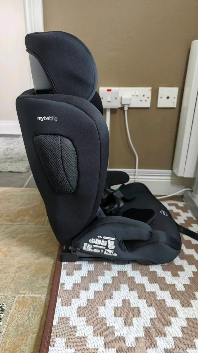 MBCS75 Toddler to Booster R129 Car Seat with ISOFI - Image 4