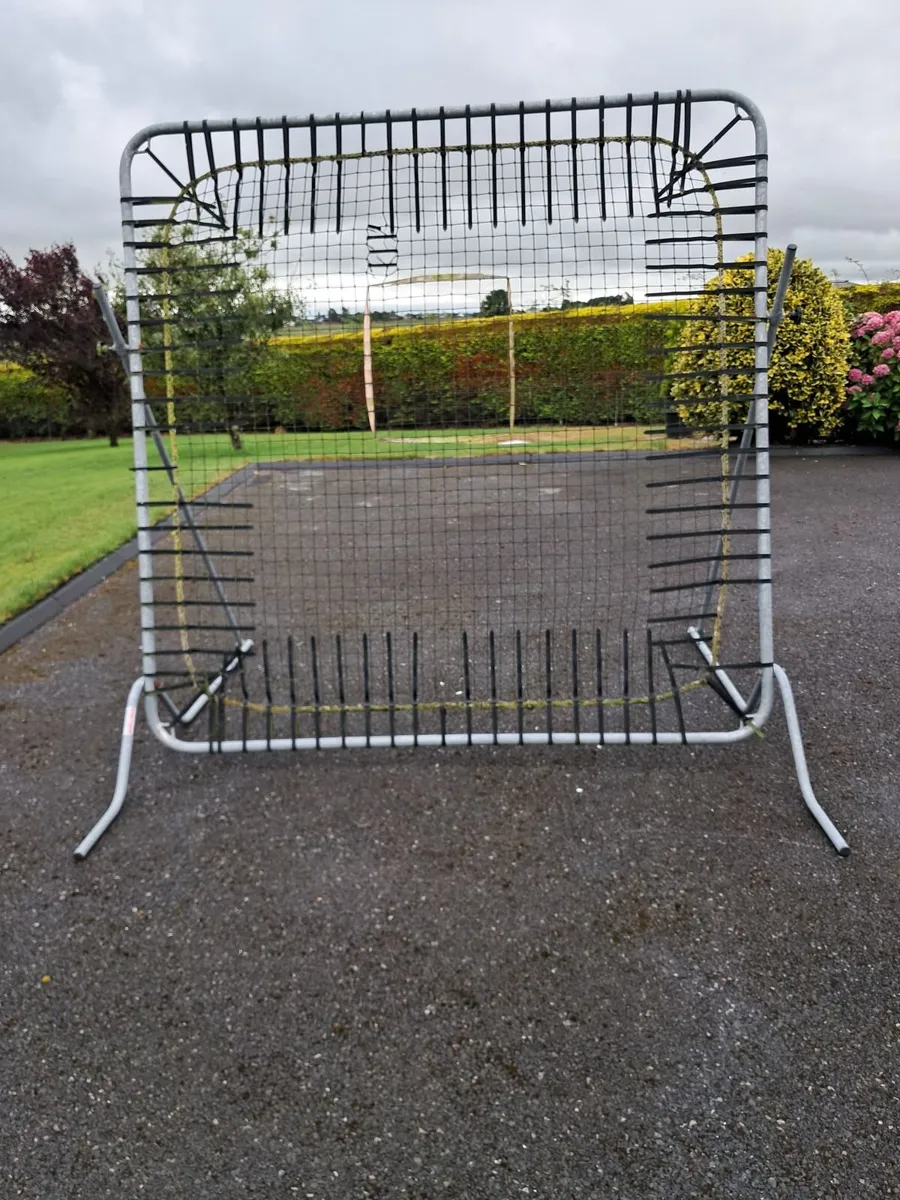Football/Hurling Rebounder