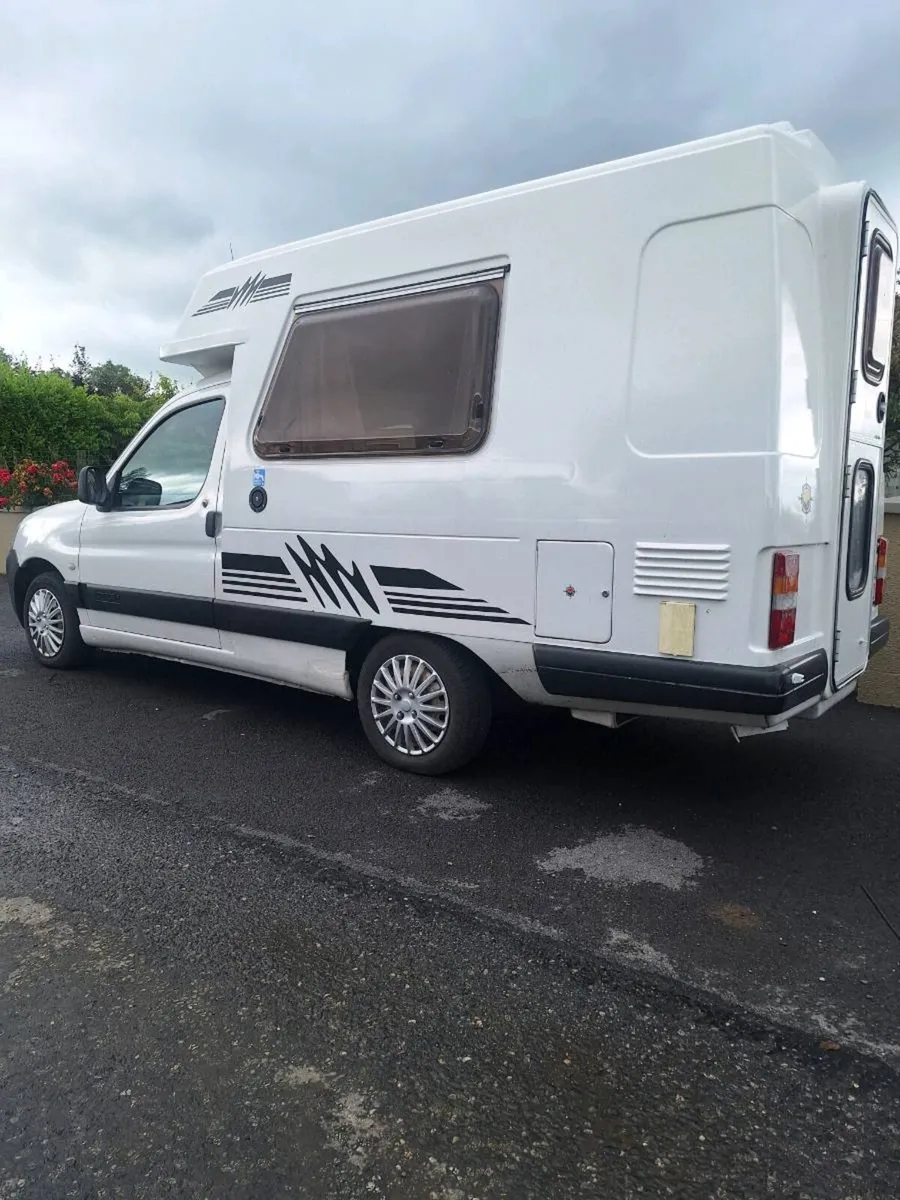 Camper - Image 1