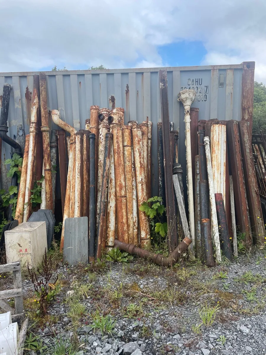 Cast iron down pipes gutters - Image 4