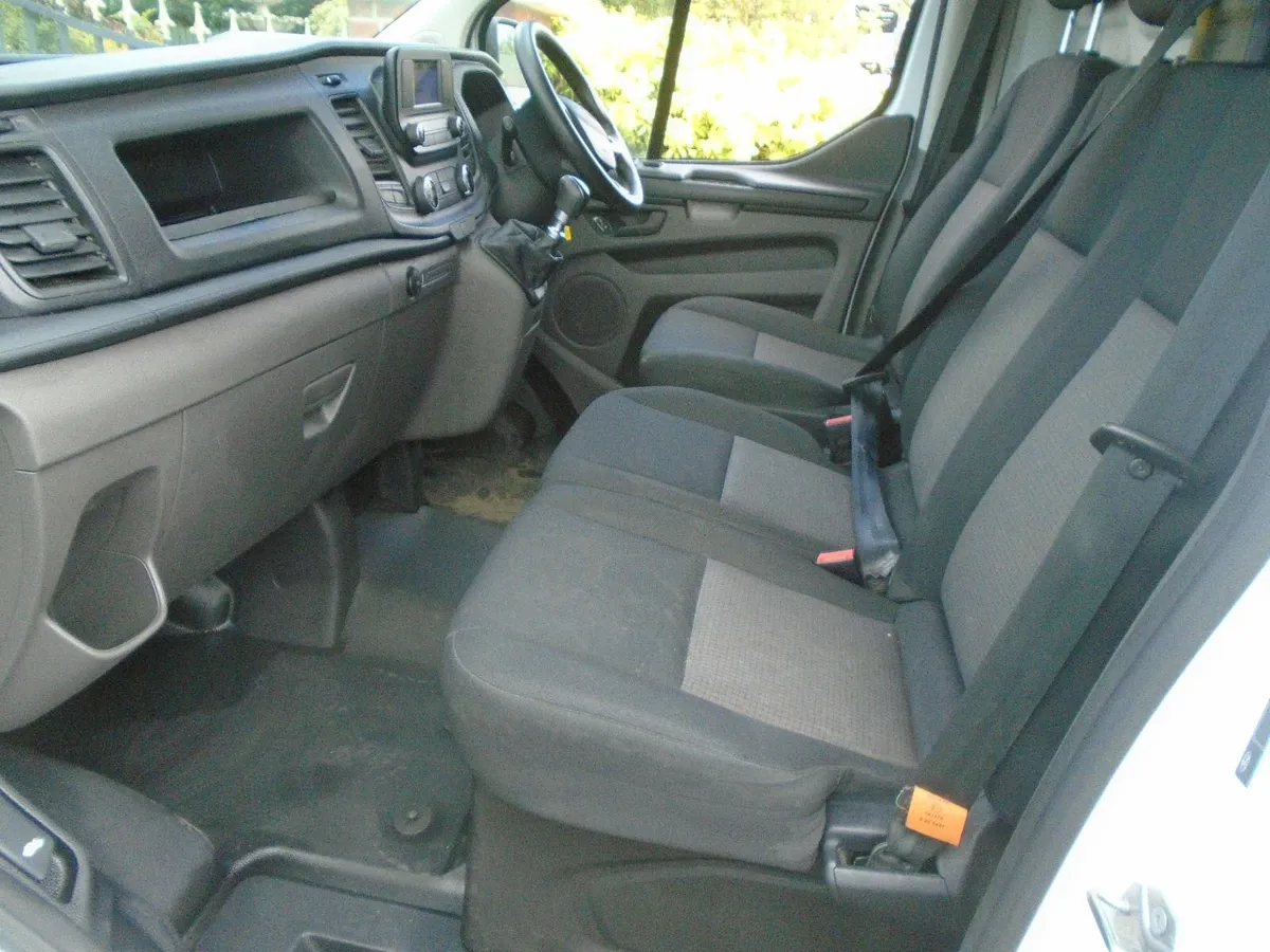 2023 Ford Transit Custom LWB 130HP - Image 4