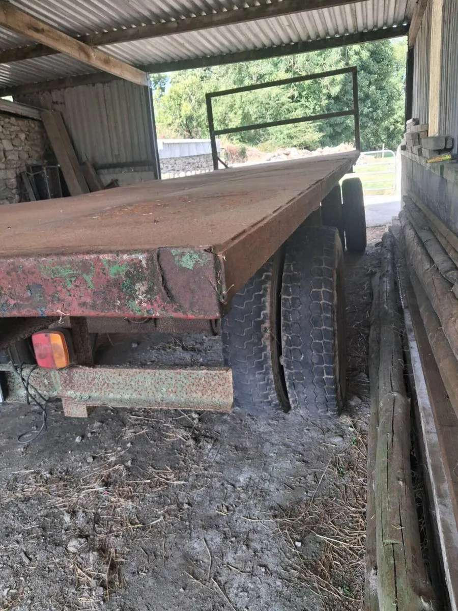 Bale trailer - Image 2