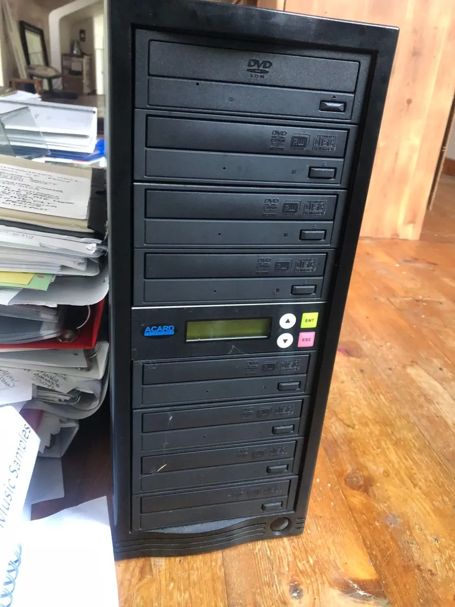 CD/DVD duplication tower x 7 - Acaro - Image 1